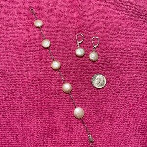 White Coin Pearl Bracelet & Earrings
